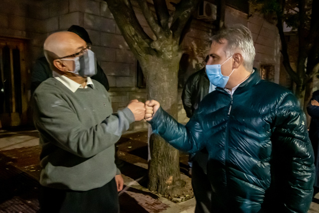 Llaryora supervisó la instalación de luminarias LED en Alta Córdoba