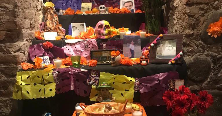 Con Diversas Actividades, La Comunidad De Mexicanos En Córdoba Celebra El Día De Los Muertos En La Ciudad 