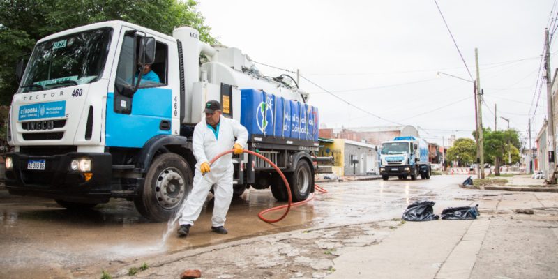 Sin Desbordes, Continúan Los Trabajos De Limpieza Y Desinfección En Calles Y Veredas De Villa Páez Y Alberdi