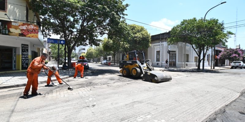 Plan De Bacheo Y Rehabilitación: Etapas Finales Sobre La Calle Mariano Fragueiro En Barrio Alta Córdoba