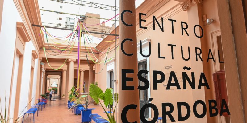 El Centro Cultural España Córdoba Inicia Sus Actividades 2022 Con Cine Al Aire Libre