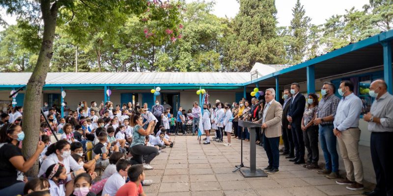 Llaryora Inauguró Dos Nuevas Aulas En La Escuela Municipal Justo Páez Molina