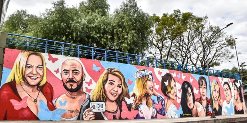 Un Mural Homenajea A 10 Activistas Y Personalidades Trans