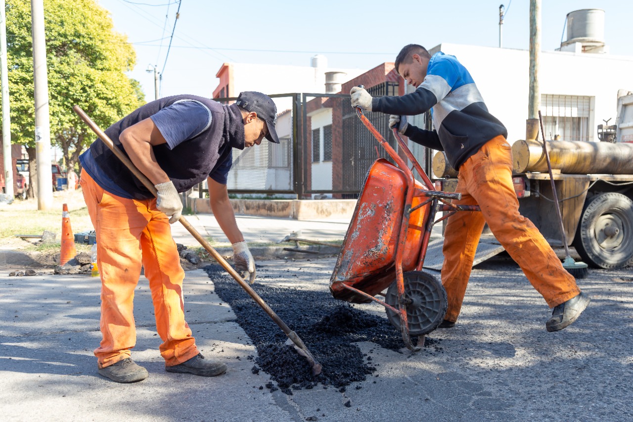  Llegaron más de ocho toneladas de asfalto en frío para tareas  de bacheo