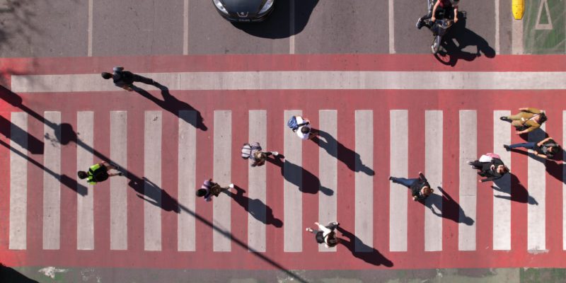Más Seguridad Vial Para Peatones: Así Lucen Las Primeras Sendas Peatonales “con Alfombra Roja” De La Ciudad