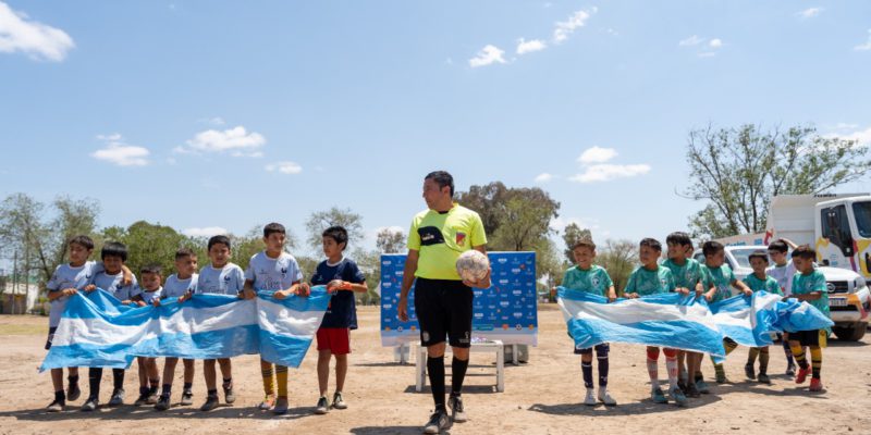 Más De 300 Niños Participaron Del “Mundialito De Fútbol” En Guiñazú