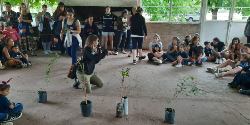 El Jardín Municipal Casita Del Hornero Visitó El Camping General San Martín Para Concientizar Sobre Los árboles
