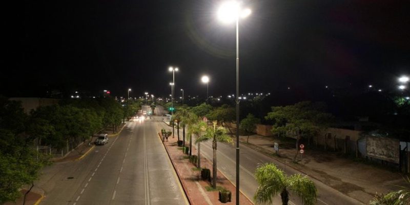 La Iluminación De Avenida Sabattini Avanza Con Tres Frentes De Obra