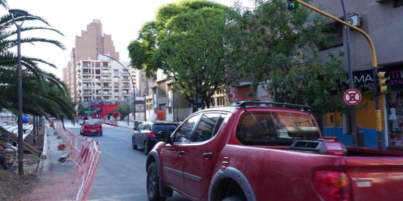 Mercado Sud: Autos Particulares Y Colectivos Ya Circulan Con Normalidad Por Bulevar Illia