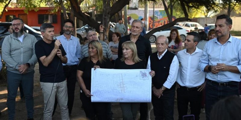 Passerini Anunció La Pavimentación De 48 Cuadras En Los Barrios Yapeyú Y Bajada De Piedra