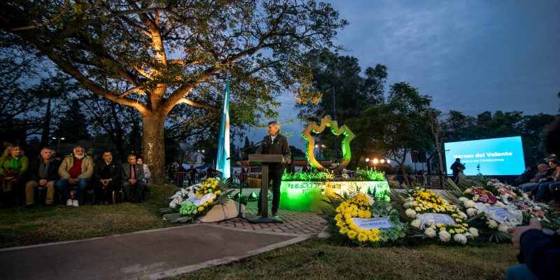 Passerini Inauguró Un Memorial Que Homenajea A Taxistas Y Remiseros Fallecidos Por Covid-19