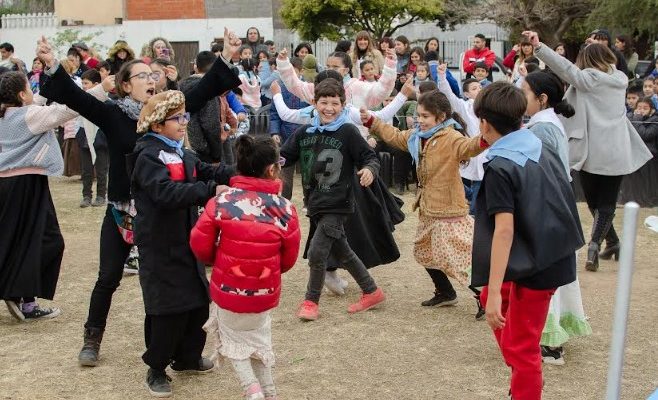 El Centro De Encuentro Barrial Capdevila Se Sumó A Los Festejos Por Los 450 Años De La Ciudad