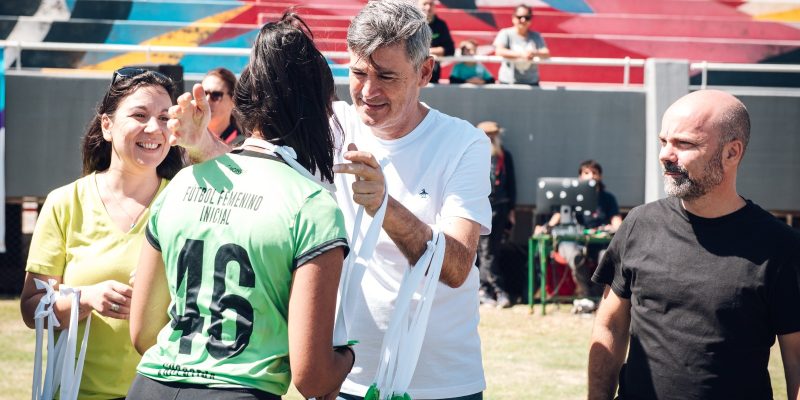 Passerini Condecoró A Las Campeonas Del Torneo Relámpago De Fútbol Femenino