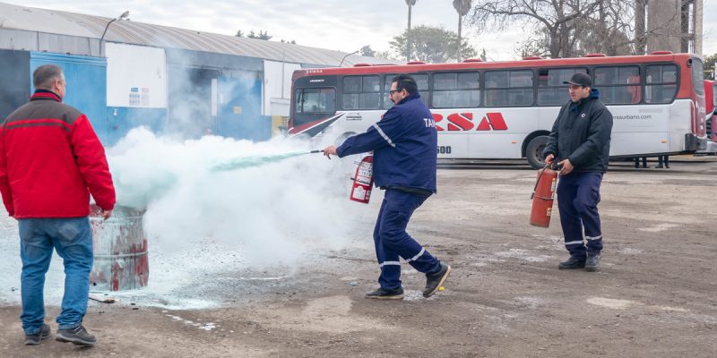 Personal De La Empresa TAMSE Realizó Una Capacitación Sobre El Uso De Matafuegos, Extinción De Incendios Y Clases De Fuego