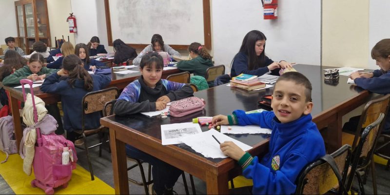 “Cuentos Con Cuentas”: 36 Estudiantes Municipales Representaron Al Sistema Educativo En Las Olimpiadas De Literatura Y Matemática