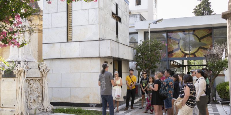 04-02-2023_-_Visitas_Guiadas_en_Cementerios_San_Jeronimo-45_1-800x400