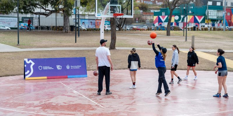 Deporfem: El Parque Las Heras Elisa Y Un Sábado A Puro Deporte