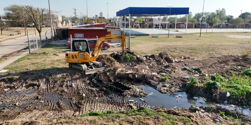 Retiraron 60 Toneladas De Barro Contaminado De Una Laguna De Retención En La Zona Sur