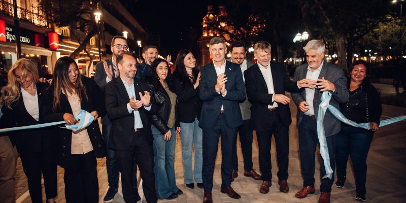 Passerini Inauguró La Revalorización De La 27 De Abril: Un Nuevo Corredor Que Potencia El Atractivo Del Casco Histórico De La Ciudad