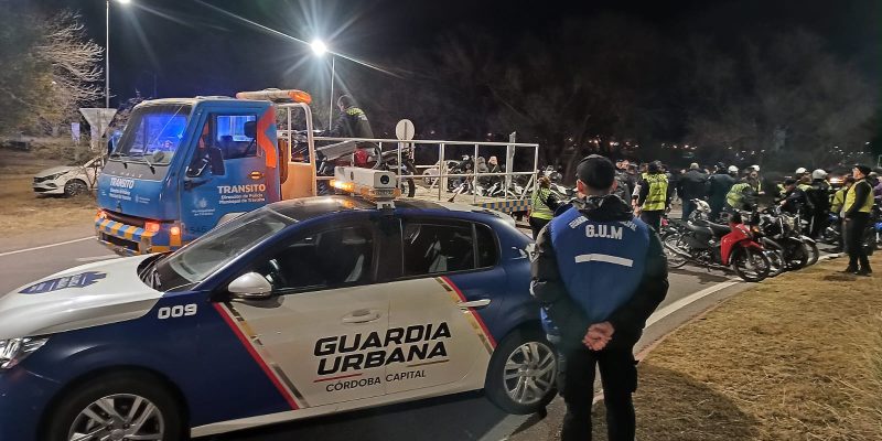 Operativo “Tunning” En El Aeropuerto: Secuestraron 27 Vehículos Y Detuvieron A 4 Personas Por Carreras Ilegales