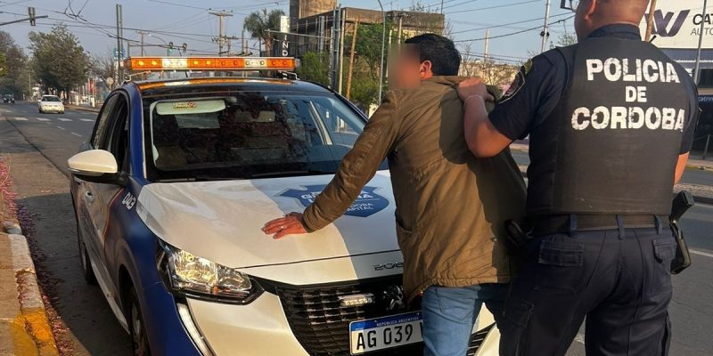 La Guardia Urbana Y La Policía Detuvieron A Un Sujeto Que Se Encontraba Con Pedido De Captura