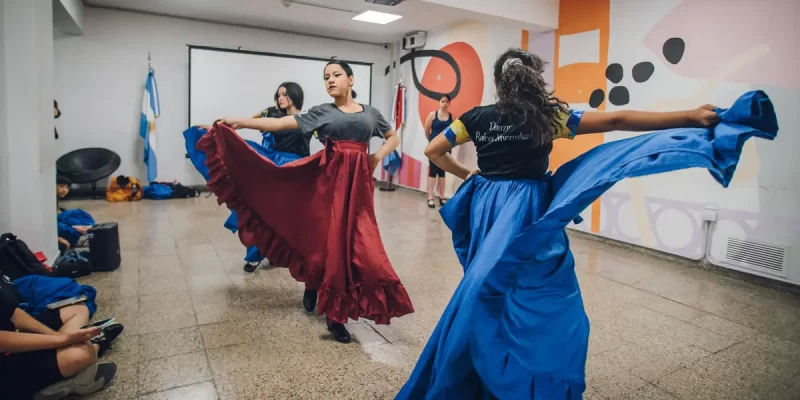 Diversidad Cultural: Actividades Y Talleres Que Nos Trasladan A Otras Naciones Sin Salir De La Ciudad De Córdoba