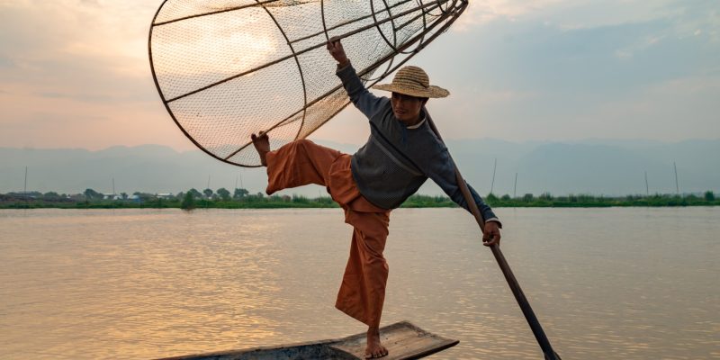 «La Vuelta Al Mundo En 80 Fotos»: La Nueva Muestra Fotográfica Del MMAU