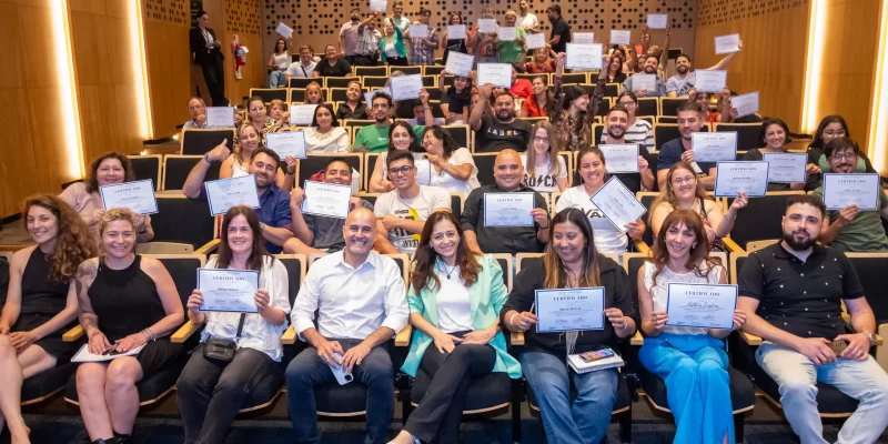 Más De 400 Personas Se Formaron En La Escuela De Liderazgo De Los Centros De Encuentro Barrial