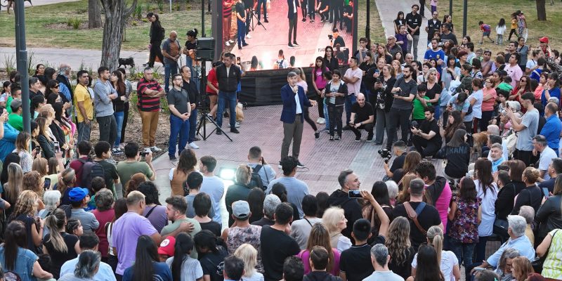 Con La Glorieta Y Fuente Recuperadas, Un Sector Deportivo Para Básquet Y Fútbol Y Nuevos Juegos, Passerini Inauguró La Puesta En Valor De La Plaza Rafael Núñez