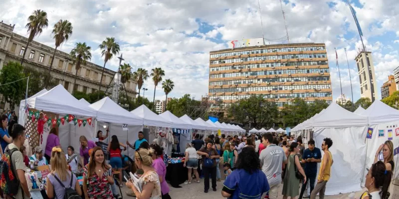 Visitá La Segunda Expo Derechos Y Concientización En La Supermanzana De La Plaza De La Intendencia