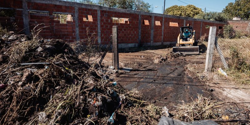 Tras Denuncia Vecinal, Retiran Ocho Toneladas De Basura En Un Baldío Privado De Barrio Parque República