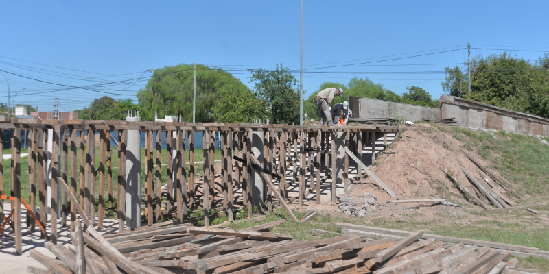 La Plaza El Quebracho Tendrá Un Nuevo Puente Peatonal