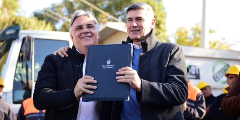 Passerini Y Llaryora Inauguraron Las Obras Del Colector Cloacal Que Beneficia A Más De 100 Mil Cordobeses De La Zona Sur