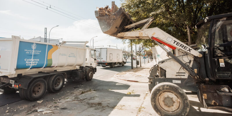 La Unidad De Riesgo Sanitario Retiró Más De 330 Toneladas De Residuos De Seis Lotes Privados Sin Mantenimiento