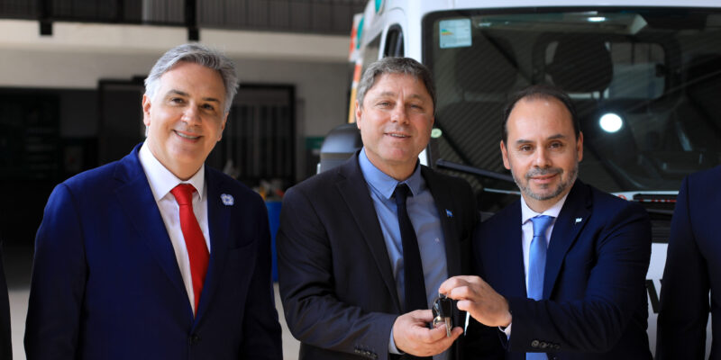 El Ente Metropolitano Córdoba Entregó Una Ambulancia Cero Kilómetro A Monte Cristo Y Ya Invirtió Más De 800 Millones De Pesos En La Salud De La Región