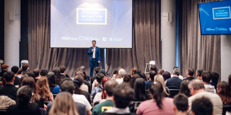 Con 100 Emprendimientos Y PyMEs, Empezó La Séptima Edición Del Programa De Incubación Del Club De Emprendedores