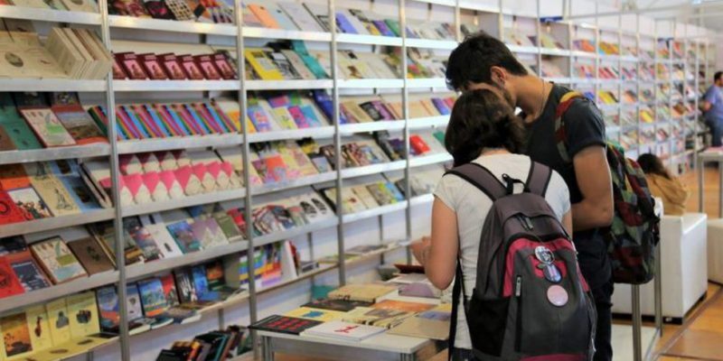Diálogos, Presentaciones Y Encuentros Imperdibles En La Apertura De La Feria Del Libro Córdoba 2025