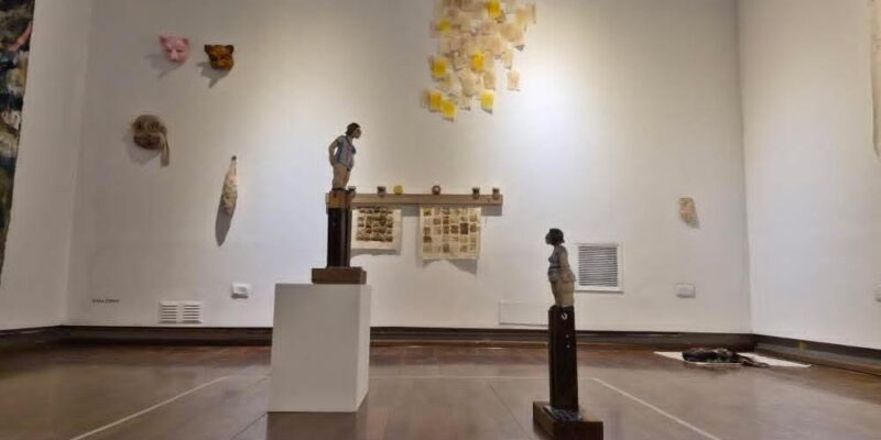 Este Jueves, Inaugura La Muestra “ Y Si Hubiese Un Afuera…” En La Casa De Pepino