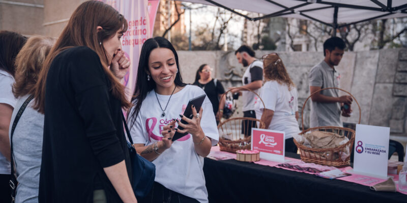 Córdoba Rosa: Lanzan La Campaña De Concientización Sobre El Cáncer De Mama Y La Importancia Del Diagnóstico Precoz