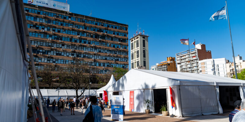 Jueves En La Feria Del Libro: De Japón Al Cordobazo, El CONICET Y Las Universidades