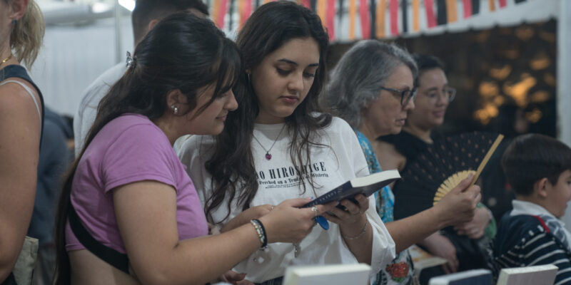 Lunes En La Feria Del Libro 2025