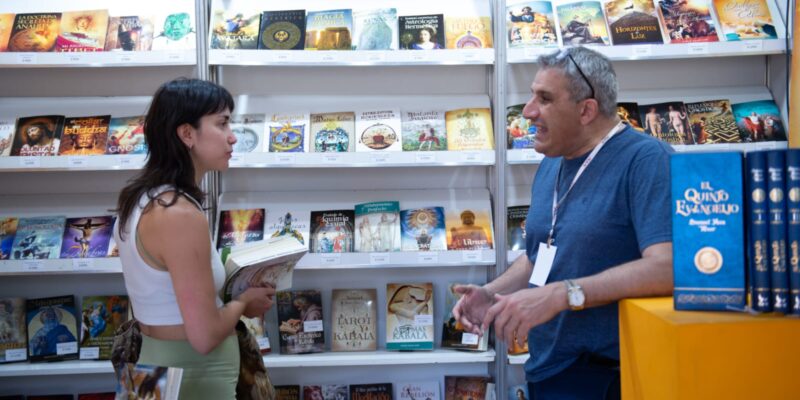 Domingo En La Feria Del Libro: La Nobel De Literatura Inspira Un Club De Lectura