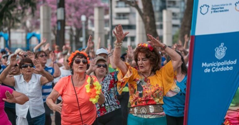 El Festejo Por El Día Internacional Del Adulto Mayor Reunió A Más De 500 Personas