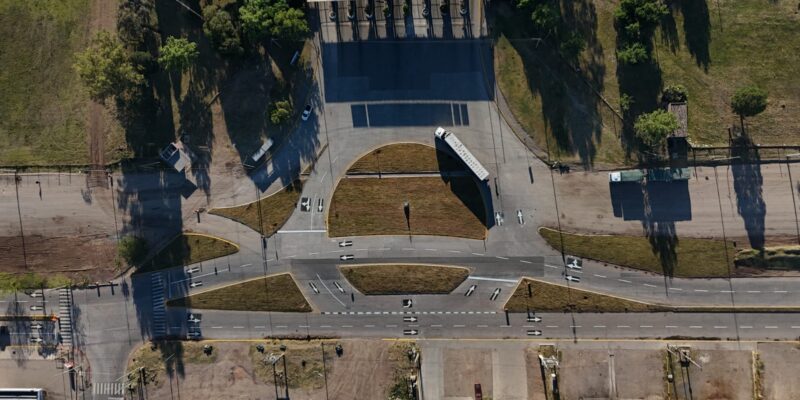 Pavimentada Con Hormigón, La Avenida De La Semillería Optimiza La Logística Del Mercado De Abasto