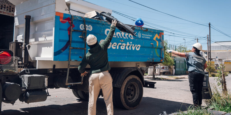 Continua Por Los Barrios De La Ciudad El Operativo De Descacharreo Preventivo Contra El Dengue