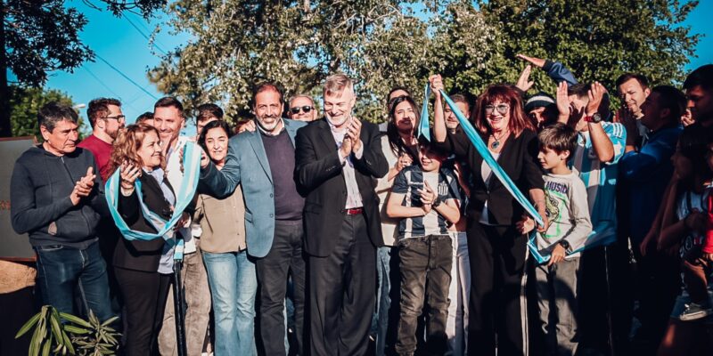 La Plaza De Parque Futura Suma Una Gran Pérgola Para El Encuentro Vecinal Con Estaciones Deportivas Y Para Las Infancias