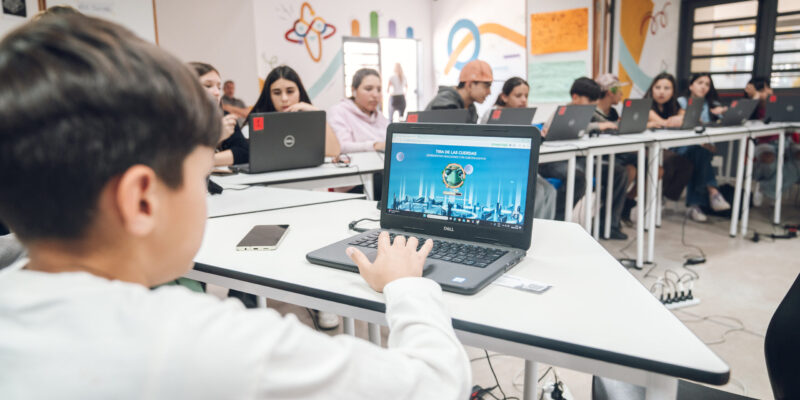 Más De 250 Estudiantes Fortalecieron El Aprendizaje De Matemáticas A Través De Videojuegos En Los Parques Educativos