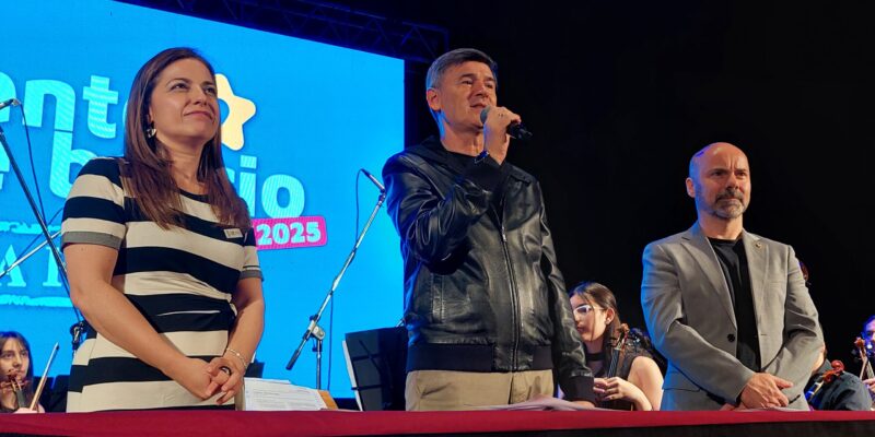 Talento De Barrio: 12 Finalistas Compartieron La Gran Final En El Teatro Ciudad De Las Artes