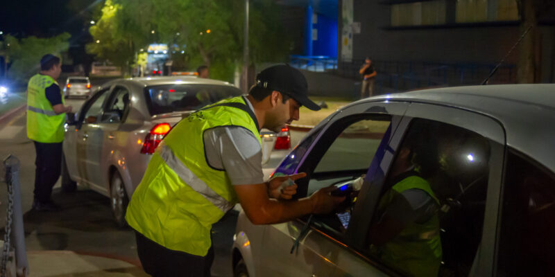 Controles Nocturnos En El Parque Sarmiento: En Enero Ya Se Concretaron 12 “Operativos Tunning”, Fiscalizaron 334 Vehículos Y Decomisaron 425 Botellas De Alcohol