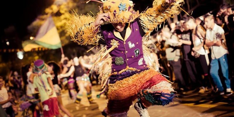 Fin De Semana De Carnavales En Córdoba: Comienza El Carnaval Del Suquía Y Arrancan Los Festejos Barriales